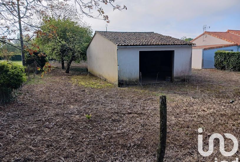  Vente Terrain à bâtir - 977m² à Usson-du-Poitou (86350) 