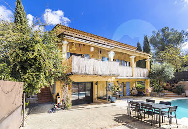 House with pool and terrace 19