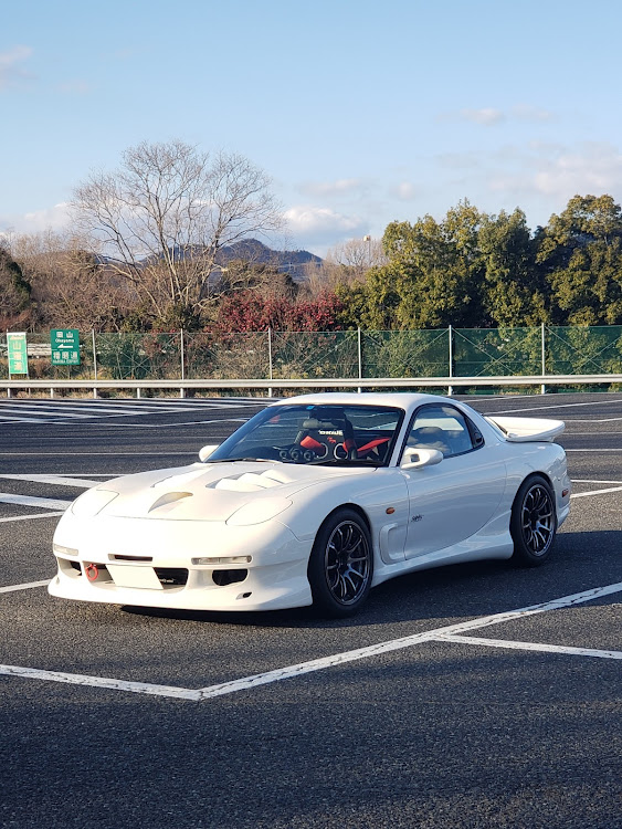 RX-7の楽しみにしてたのにに関するカスタム事例の投稿画像1枚目