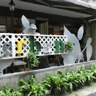 Herban Kitchen & Bar 二本餐廳