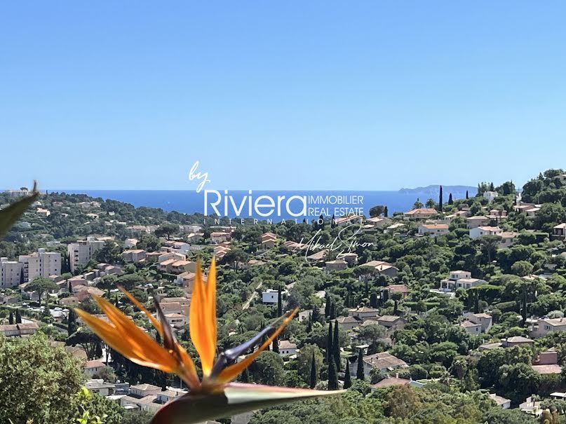 Vente propriété 5 pièces 165 m² à Cavalaire-sur-Mer (83240), 1 190 000 €