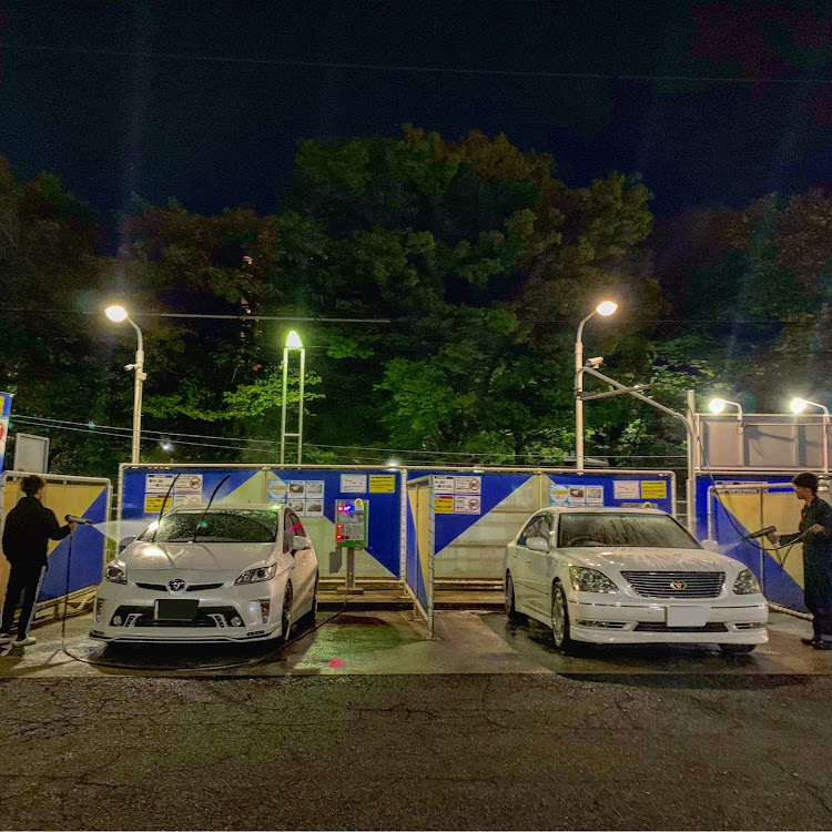 プリウスのprius30・TOYOTA・カスタム・洗車に関するカスタム事例の投稿画像1枚目