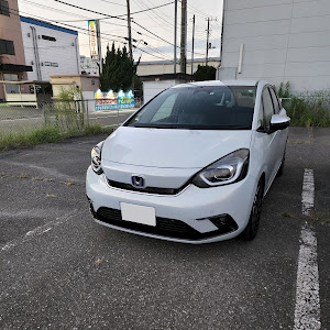 フィット GR3