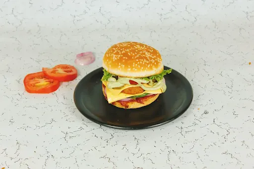 Ultimate Snacker Burger