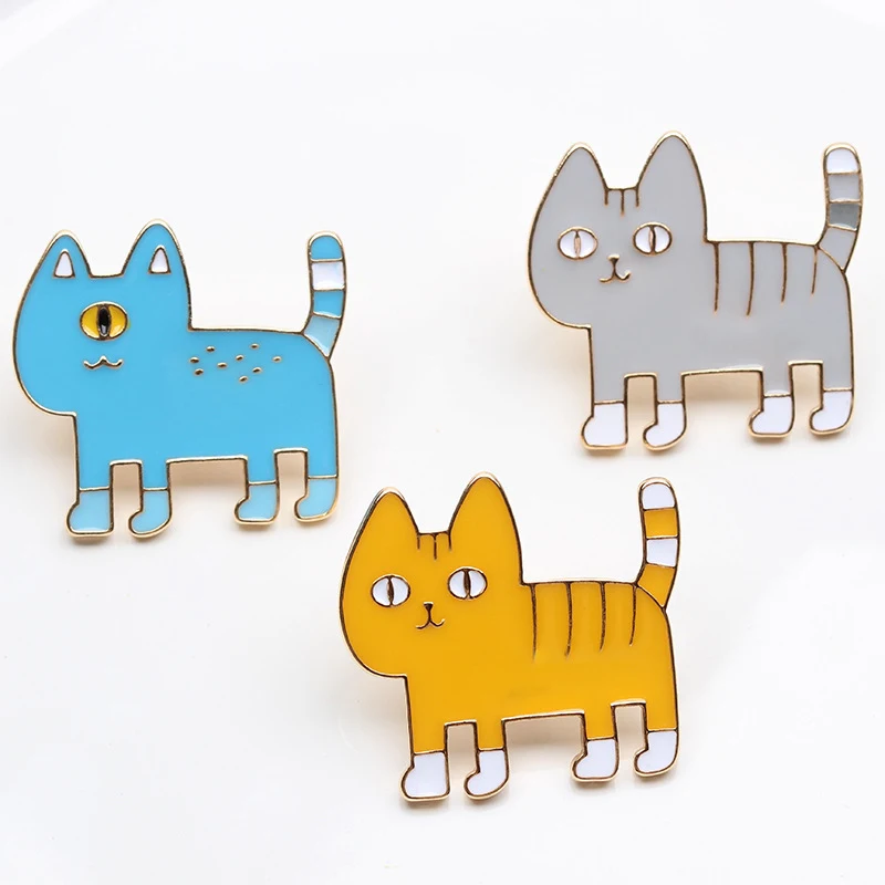 Title 3, Broche Chat Alien Mignon avec Huile Qui Coule, ...