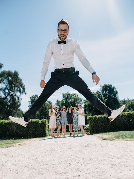 Fotógrafo de casamento Rinat Yamaev (izhairguns). Foto de 19 de outubro 2018