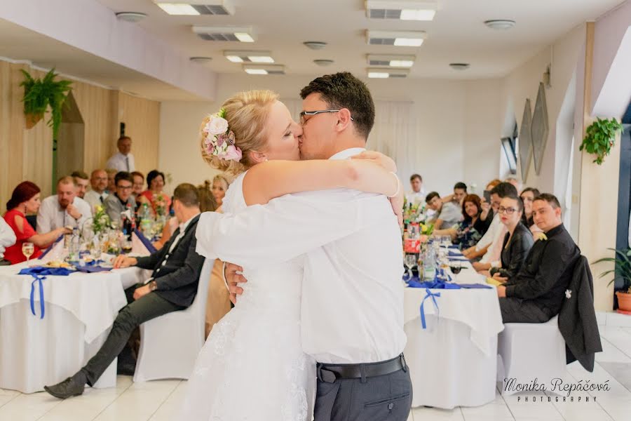 Fotografo di matrimoni Monika Repáčová (repacovamonika). Foto del 16 aprile 2019