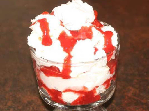 Individual Strawberry Angel Food Cake Trifle