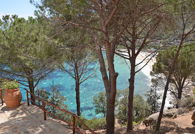 Villa with garden and terrace 1