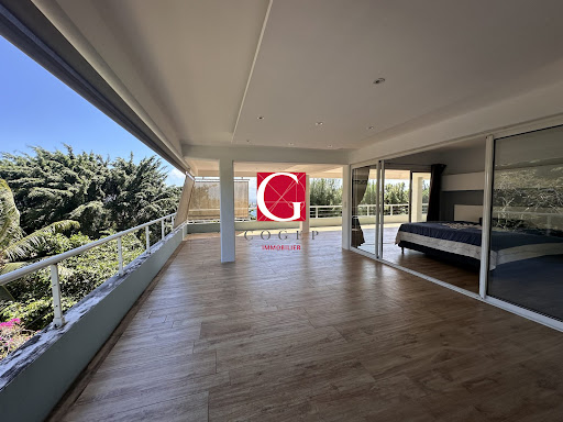 Apartment with terrace and pool 4