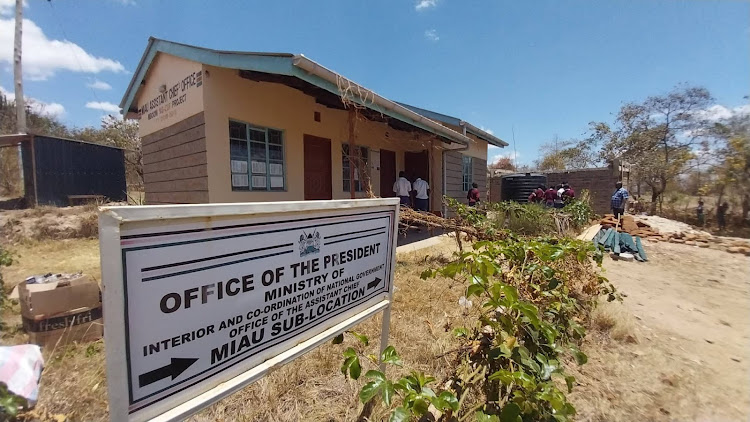 School children join Rotary Club of Athi River members, community, and local leaders in planting trees at Miau assistant chief's office compound in Mbooni East, Makueni County on Monday, September 26, 2022.