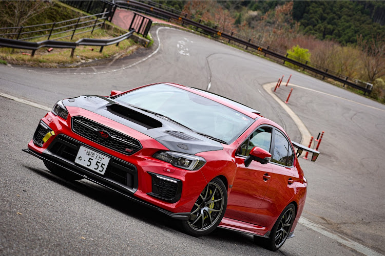 WRX STIのサクラと愛車・四駆の日に関するカスタム事例の投稿画像20枚目