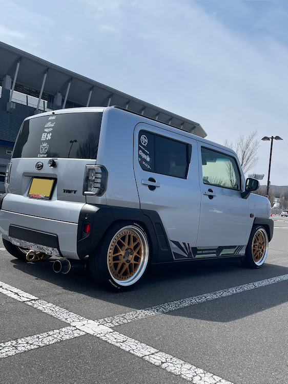 タフトの#LA900S・#サイドデカール・#IN長野市に関するカスタム事例の投稿画像1枚目