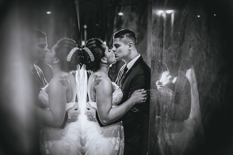 Fotografo di matrimoni Guilherme Sanches Pastre (guizaunzin). Foto del 9 ottobre 2018