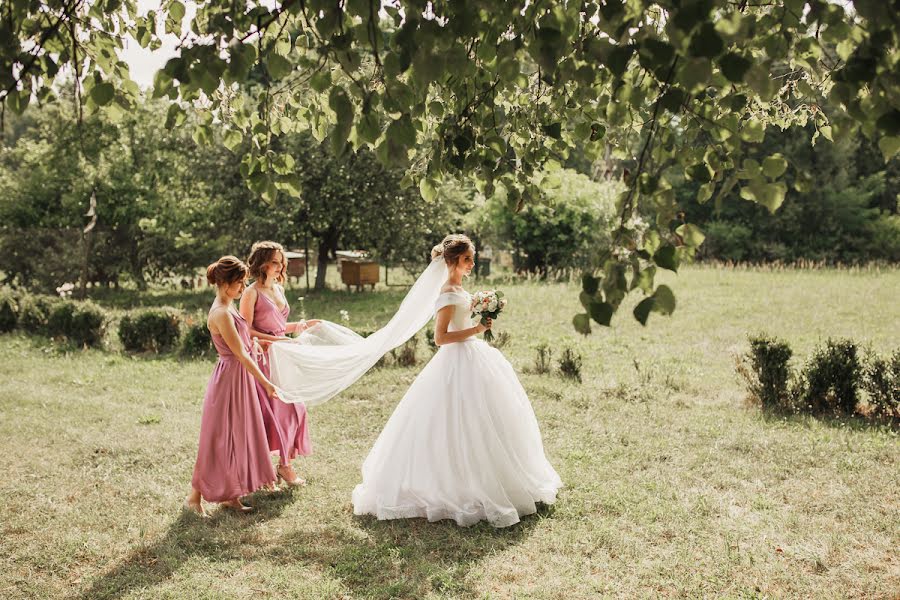 Fotografo di matrimoni Anastasiya Sheptickaya (sheptytska). Foto del 19 novembre 2019