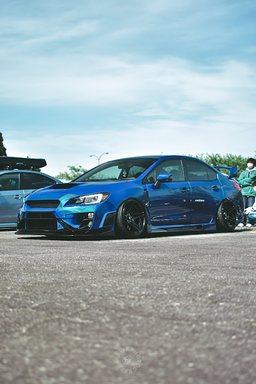 WRX STIの仕様変更・static・varis・cosmisに関するカスタム事例の投稿画像1枚目