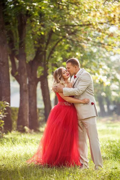 Fotografo di matrimoni Tatyana Sarycheva (sarychevatatiana). Foto del 11 novembre 2016