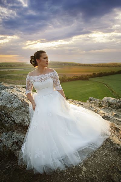 Fotógrafo de bodas Maria Svecova (mayaphotolevice). Foto del 8 de mayo 2019