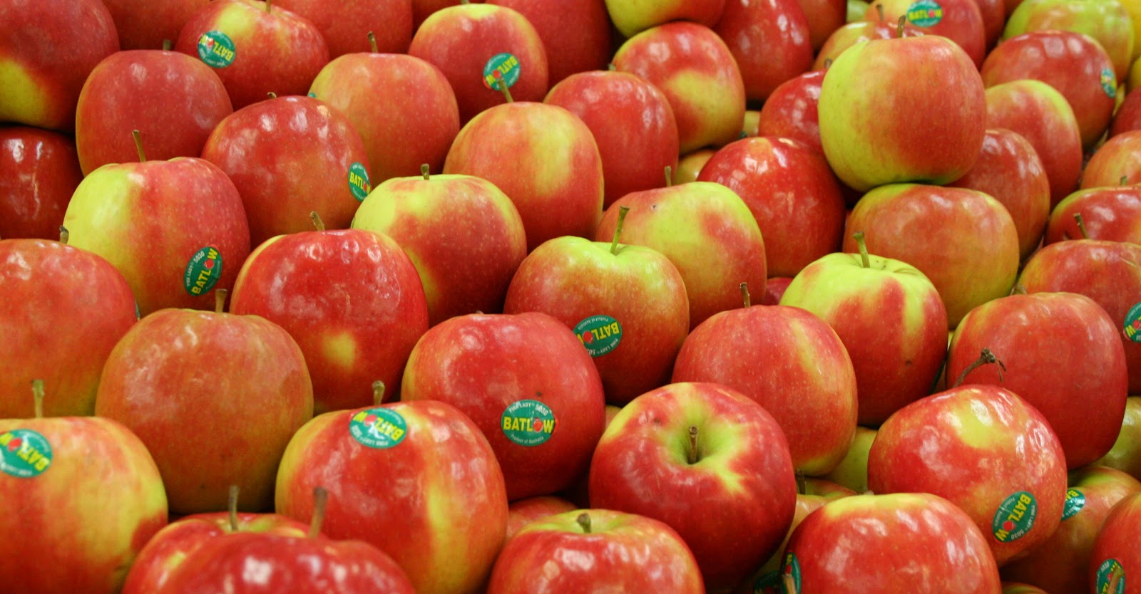 File:PinkLadyApples.JPG