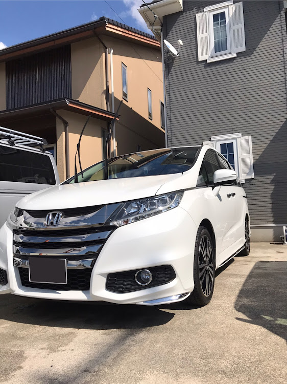 オデッセイの洗車・強烈な艶と光沢・艶魔弍・みらまじ・久しぶりに洗車･･･に関するカスタム事例の投稿画像3枚目