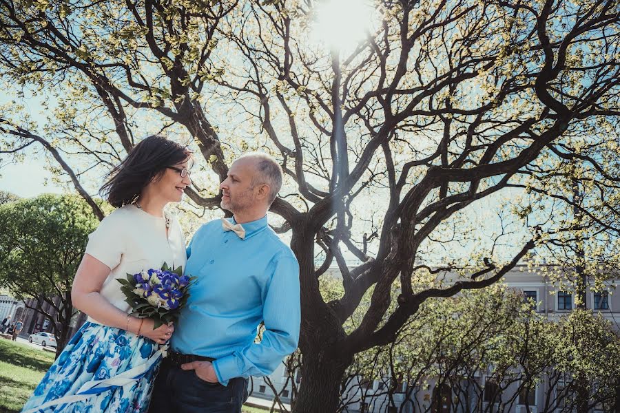 Fotografo di matrimoni Viktor Golubev (viktogoll). Foto del 31 maggio 2016