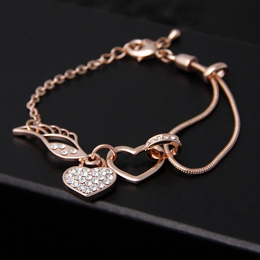 Title 1, Pulseira de asa de diamante