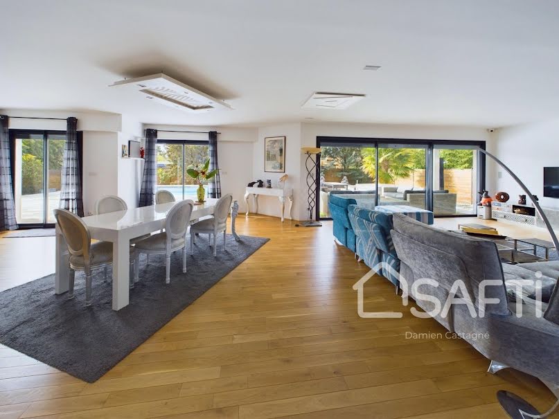 Vente maison 7 pièces 284 m² à Saint-Aubin-de-Médoc (33160), 1 050 000 €