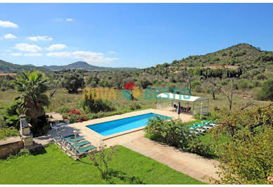 House with pool and terrace 3