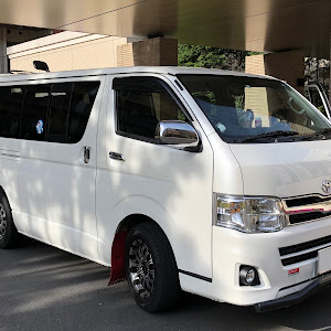 ハイエースバン TRH200V