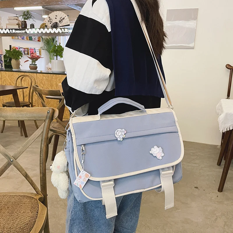 Sac à dos japonais Harajuku mignon, style collège pour étudiants. Idéal pour l'école et l'université, design kawaii et pratique.