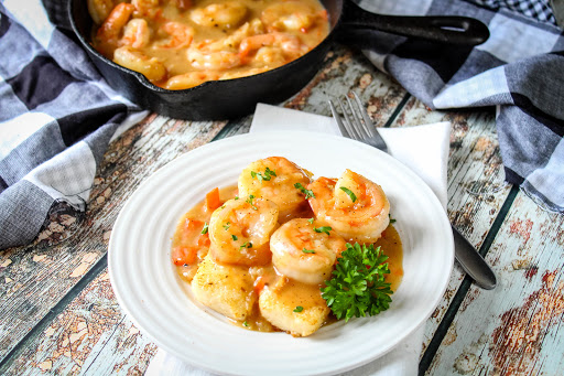 A plate of Shrimp and Grits.