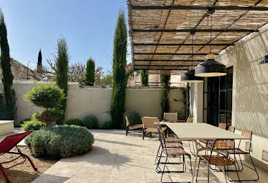 Maison avec piscine et terrasse 20