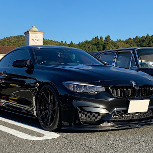 M4 クーペ F82