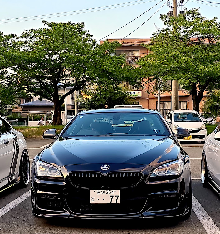 6シリーズ クーペの6シリーズ・ゴキブリ仕様・山形ご近所会・ゴーゴーカレー・ピンクのゆーじに関するカスタム事例の投稿画像1枚目