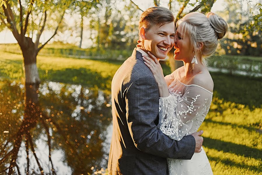 婚禮攝影師Yuliya Nechepurenko（misteria）。2019 4月9日的照片
