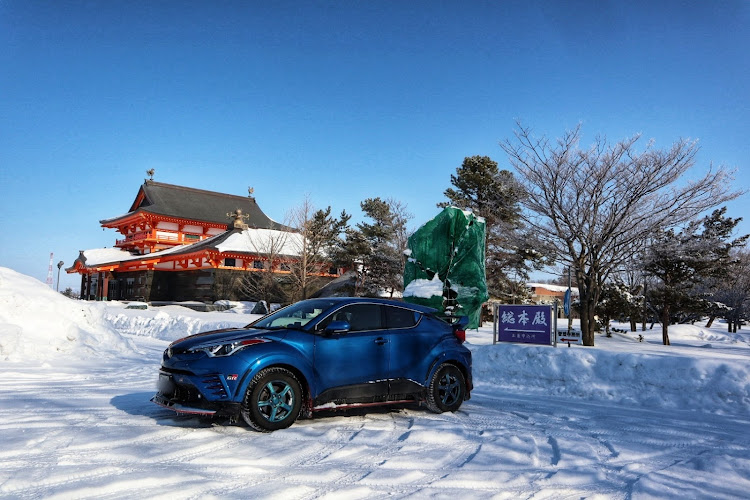 C-HRの目指せPickUpCars・C-HR・ばらと霊園・北海道雪景色・beyondに関するカスタム事例の投稿画像1枚目