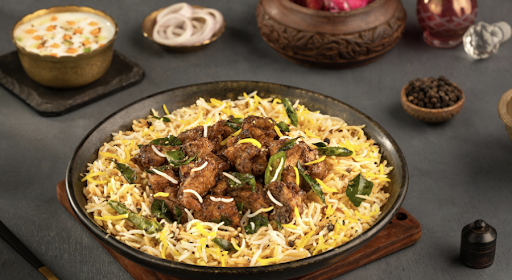 Pepper Chicken Biryani -750ml