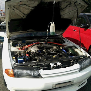 スカイライン R32