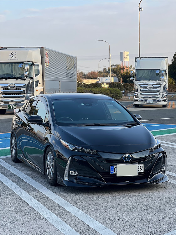 プリウスPHVのトー調整・みのちゃん工房・TRD・DIY・スタッドレスタイヤに関するカスタム事例の投稿画像2枚目