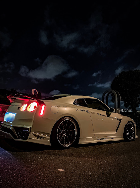 NISSAN GT-Rの#kuhlracing・横浜赤レンガ倉庫・お台場・ドライブに関するカスタム事例の投稿画像7枚目
