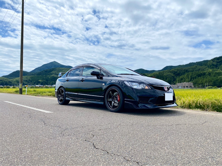 シビックタイプRの残暑お見舞い申し上げます・洗車・シビックタイプR・アーッスすんごいこれ🤣に関するカスタム事例の投稿画像1枚目