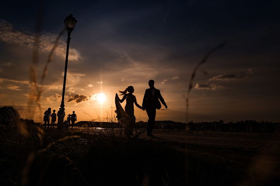 ช่างภาพงานแต่งงาน Marcin Czajkowski (fotoczajkowski) ภาพเมื่อ 1 กุมภาพันธ์ 2021