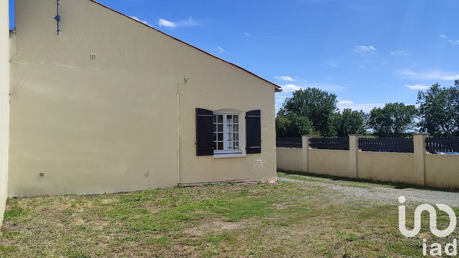 Vente maison 4 pièces 122 m² à Saint-Cyr-des-Gâts (85410), 139 000 €