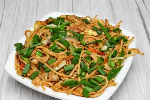 Egg Hakka Noodles