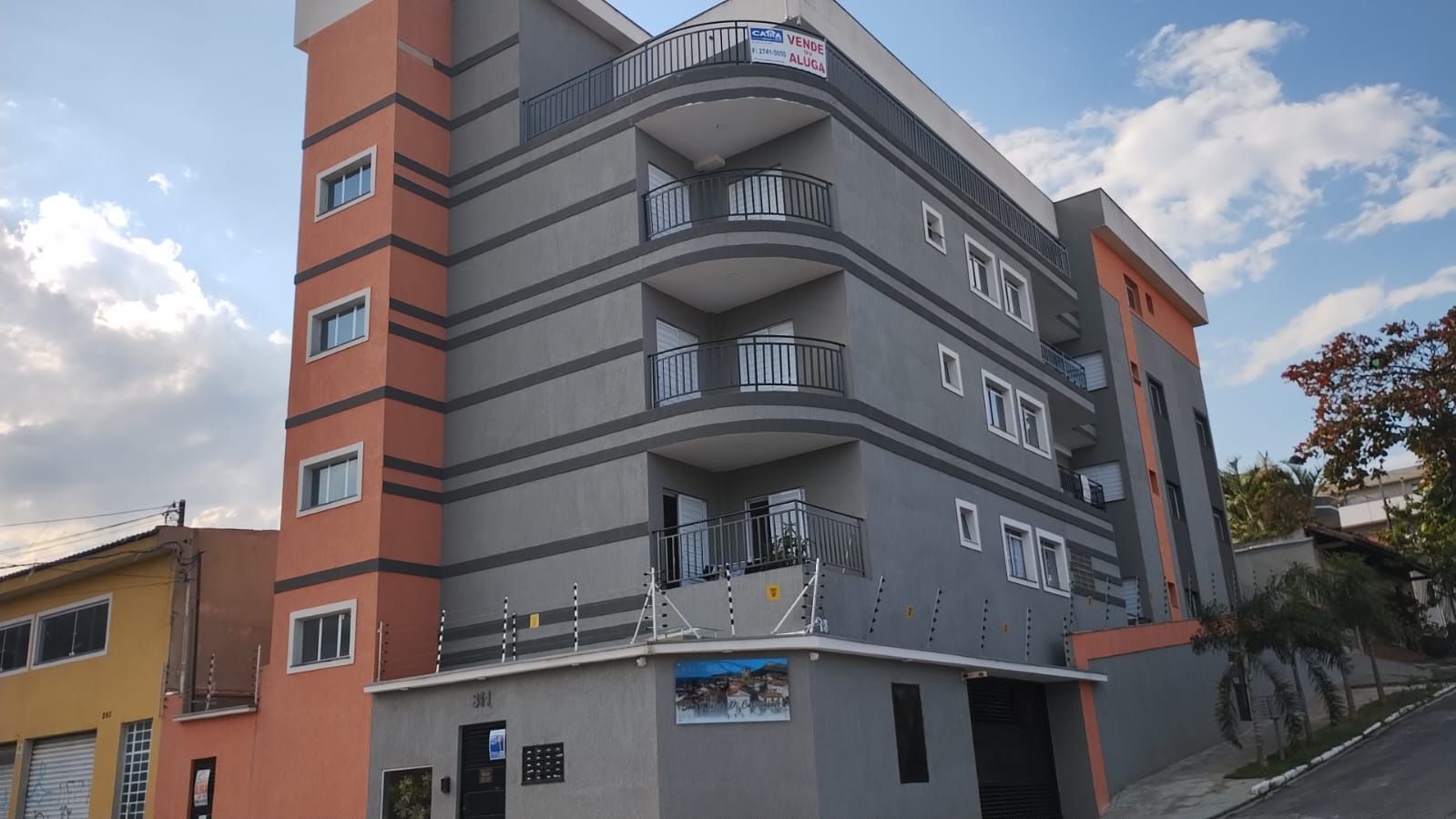 Apartamentos à venda Cidade Líder