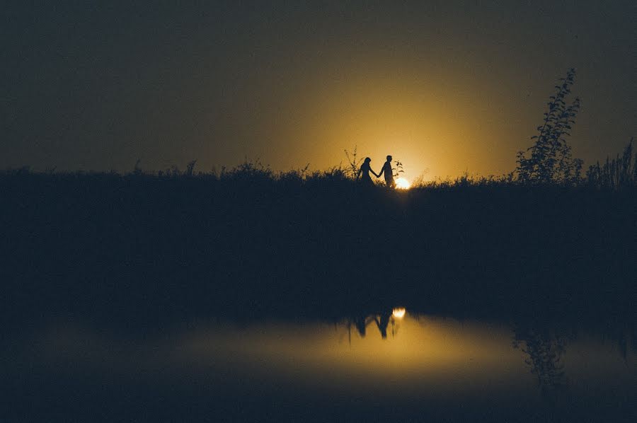 Svadobný fotograf Maks Kerzhencev (maxkerzh). Fotografia publikovaná 18. augusta 2014