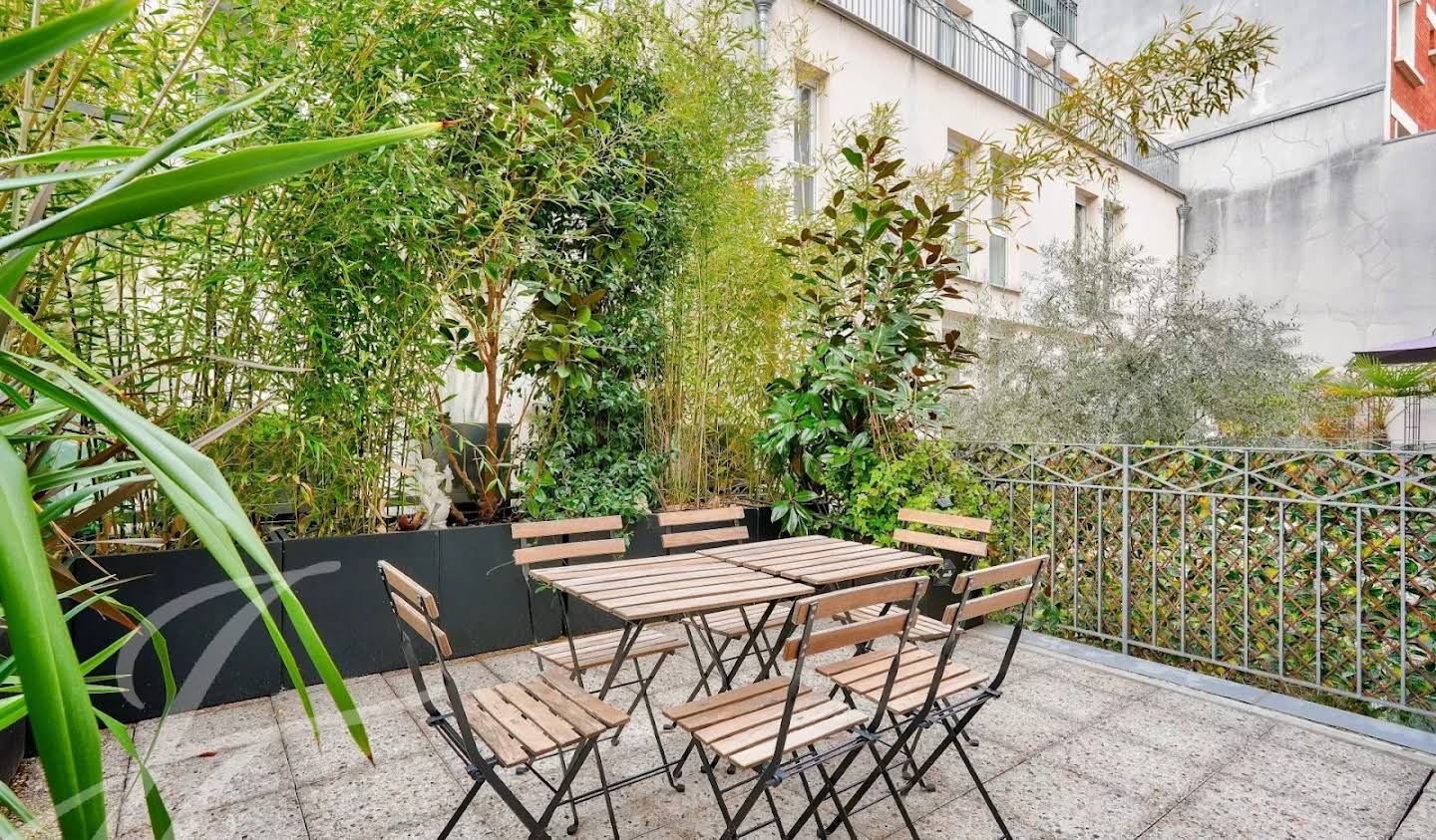 Apartment with terrace Paris 11th