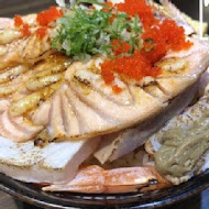 悅勝 丼飯、生魚片、握壽司專賣店