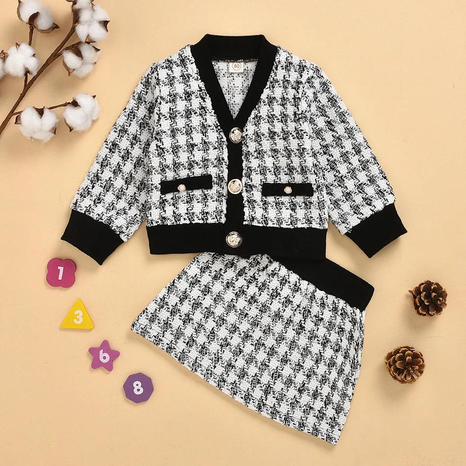 Roupas infantis de manga comprida Conforto e proteção para todas as estações Tecidos macios e duráveis Design moderno e funcional Ideal para brincar e aprender