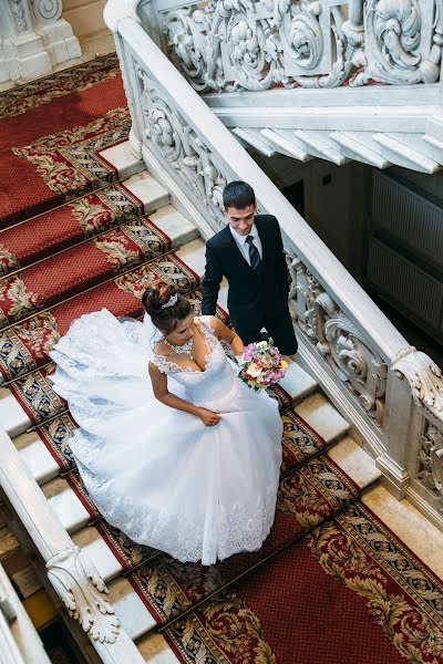 Fotógrafo de casamento Aleksandra Kudrina (girlweb). Foto de 3 de janeiro 2019